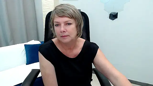 Pion 01 online show from September 2025 05:02:01 AM