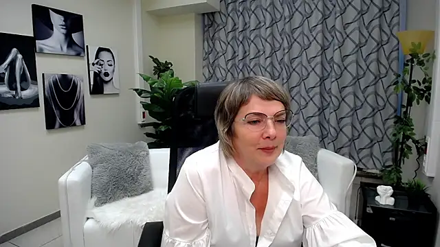 Pion 01 online show from November 2025 10:18:01 AM