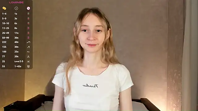 BeatrixHiett online show from October 2025 03:41:02 AM