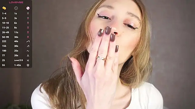 BeatrixHiett online show from September 2025 03:46:02 AM