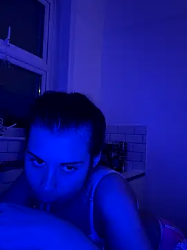 Snapshot of AlitaNova chatting on September 2025 09:26:01 PM AlitaNova online show from September 2025 09:26:01 PM