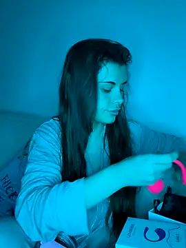 AlitaNova online show from December 2025 09:16:02 PM