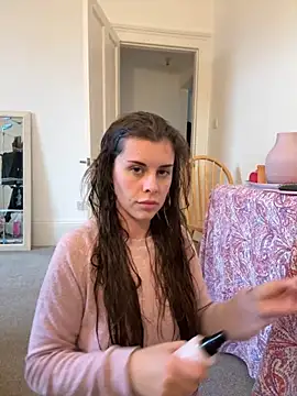 AlitaNova online show from November 2025 01:45:01 PM