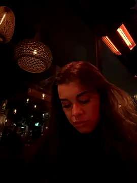 Snapshot of AlitaNova chatting on October 2025 10:32:01 PM AlitaNova online show from October 2025 10:32:01 PM