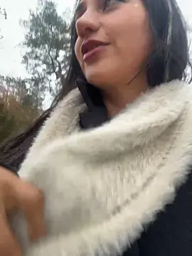 Ninabigtitied online show from November 2025 09:47:02 AM