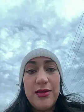 Ninabigtitied online show from October 2025 05:22:02 PM