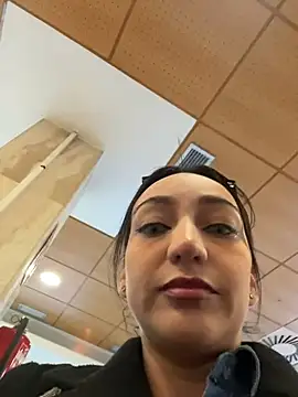 Ninabigtitied online show from November 2025 04:28:01 PM