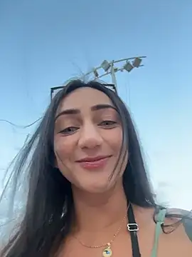 Ninabigtitied online show from December 2025 06:07:01 PM