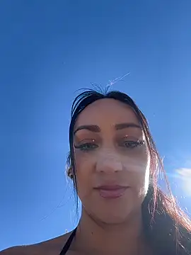 Ninabigtitied online show from November 2025 11:25:02 AM