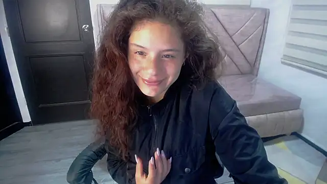 Velvet Moon V online show from October 2025 01:12:02 PM