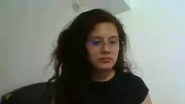 Velvet Moon V online show from April 2026 10:33:02 PM