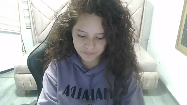 Velvet Moon V online show from February 2026 07:44:02 PM