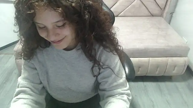 Velvet Moon V online show from March 2026 08:00:02 PM