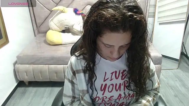 Velvet Moon V online show from December 2025 01:16:02 PM