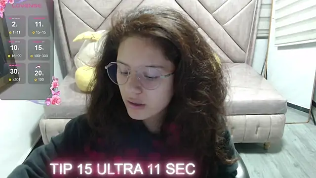 Velvet Moon V online show from December 2025 01:13:02 PM