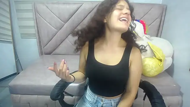 Velvet Moon V online show from September 2025 01:33:01 PM