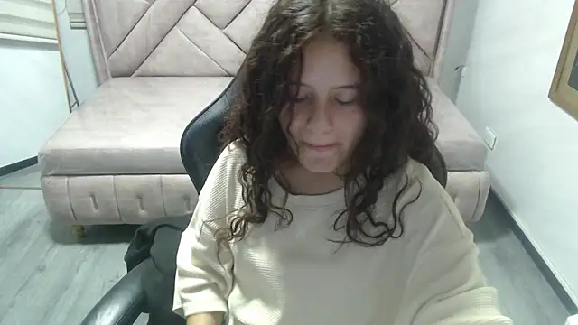 Velvet Moon V online show from February 2026 08:17:02 PM