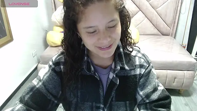 Velvet Moon V online show from November 2025 01:15:02 PM