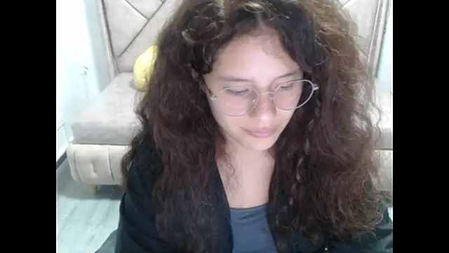 Velvet Moon V online show from October 2025 01:32:02 PM