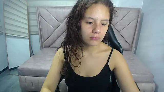 Velvet Moon V online show from October 2025 01:04:02 PM