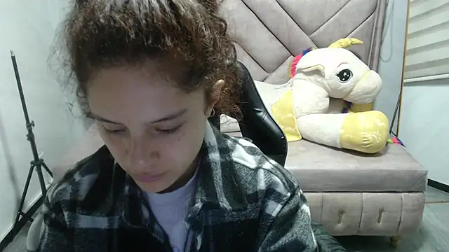 Velvet Moon V online show from November 2025 01:04:02 PM