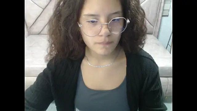 Velvet Moon V online show from March 2026 07:47:01 PM