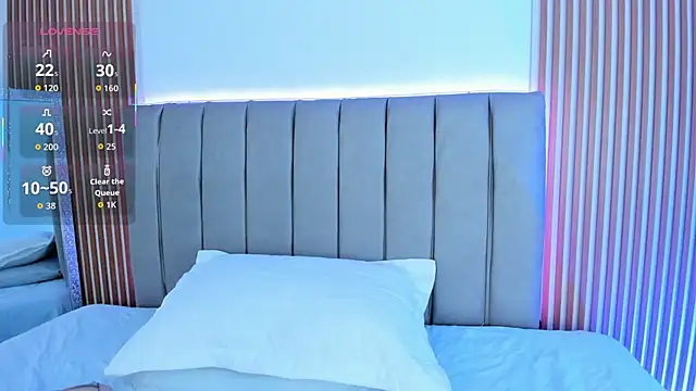 naishaa  online show from October 2025 06:51:01 PM