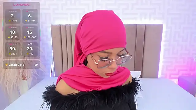 Snapshot of naishaa_ chatting on June 2026 06:08:01 PM naishaa online show from June 2026 06:08:01 PM