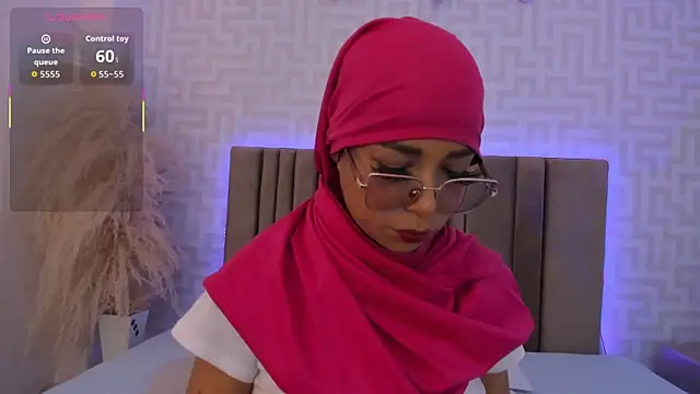 Snapshot of naishaa_ chatting on July 2026 05:13:01 PM naishaa online show from July 2026 05:13:01 PM