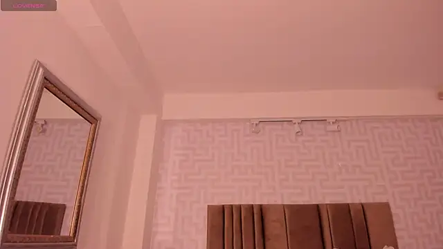 naishaa  online show from February 2026 06:50:01 PM