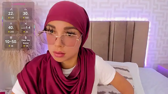 Snapshot of naishaa_ chatting on July 2026 05:57:01 PM naishaa online show from July 2026 05:57:01 PM