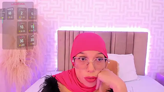 Snapshot of naishaa_ chatting on March 2026 06:21:01 PM naishaa online show from March 2026 06:21:01 PM