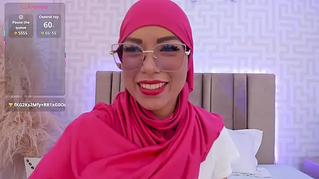 Snapshot of naishaa_ chatting on June 2026 05:45:02 PM naishaa online show from June 2026 05:45:02 PM