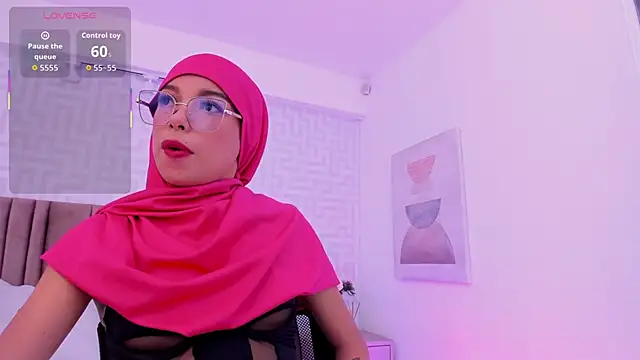 Snapshot of naishaa_ chatting on March 2026 07:10:01 PM naishaa online show from March 2026 07:10:01 PM