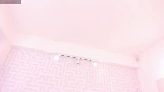 naishaa  online show from February 2026 06:48:02 PM