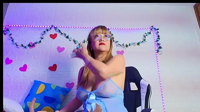 naomi diamond  online show from October 2025 10:25:02 AM