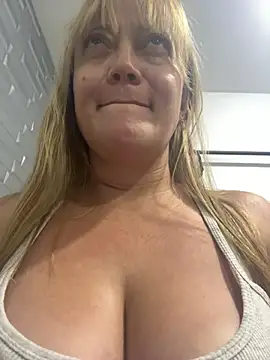 naomi diamond  online show from February 2026 10:44:01 PM