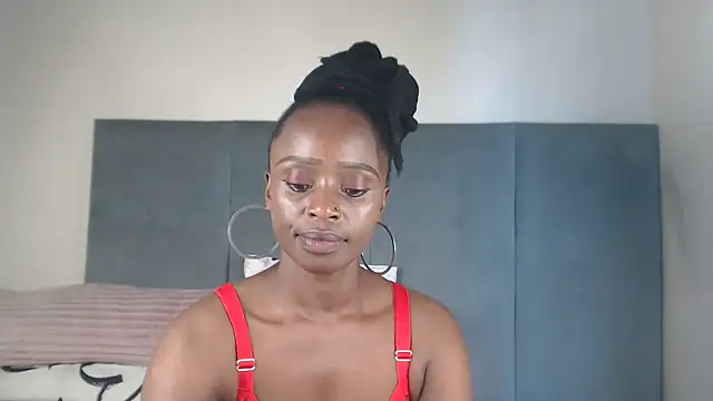 Snapshot of Jah-Queen chatting on January 2026 04:32:01 PM Jah-Queen online show from January 2026 04:32:01 PM