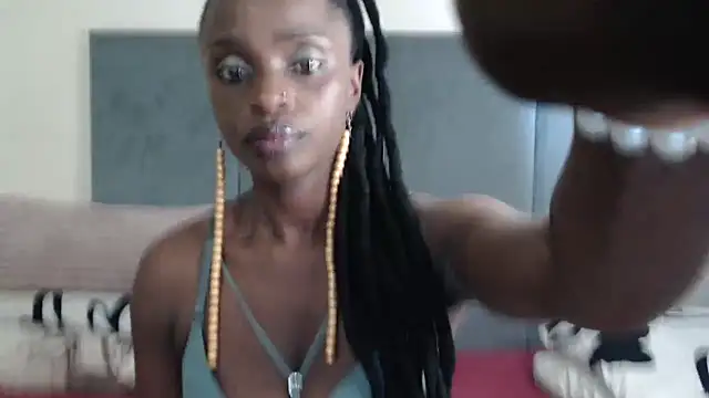 Jah-Queen online show from October 2025 12:28:01 PM