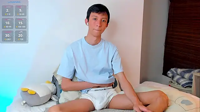 philip twinkk online show from December 2025 01:48:02 AM