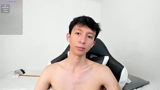 philip twinkk online show from October 2025 02:12:01 AM