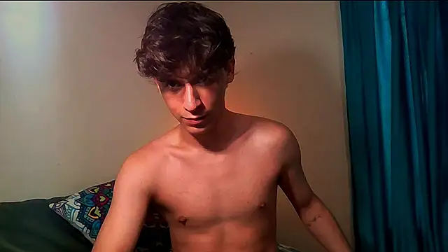 Snapshot of RoberthAlv chatting on September 2025 11:35:02 AM RoberthAlv online show from September 2025 11:35:02 AM