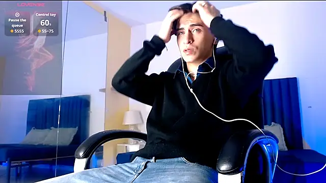 Snapshot of RoberthAlv chatting on February 2026 01:46:02 PM RoberthAlv online show from February 2026 01:46:02 PM