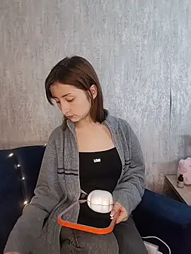 AriMonoban online show from February 2026 12:50:02 PM