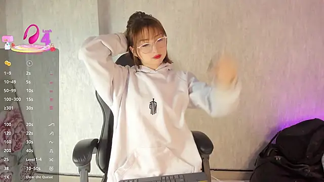 AriMonoban online show from January 2026 12:00:01 PM