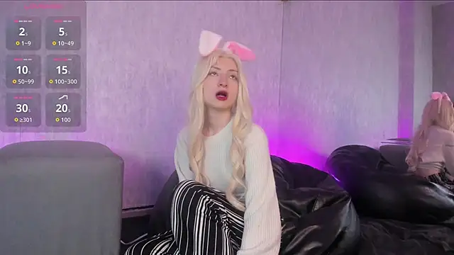 AriMonoban online show from November 2025 12:22:01 PM