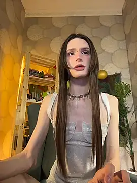 madi snow online show from February 2026 05:27:01 AM