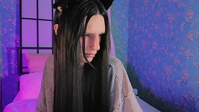 madi snow online show from February 2026 05:18:02 AM