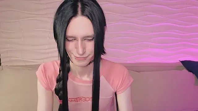 madi snow online show from February 2026 06:13:01 AM