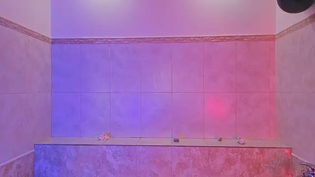 madi snow online show from November 2025 10:09:02 AM